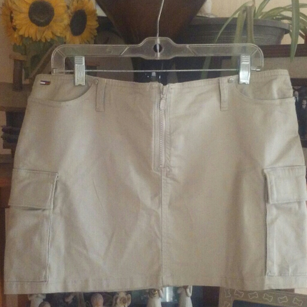 !!5/$25!! Excellent condition Cargo  skirt